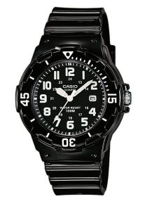Slidstærkt lille armbåndsur i sort - Casio Classic LRW-200H-1BVEF